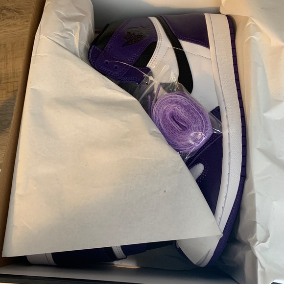 Air Jordan 1 Retro High OG Court Purple - Picture 7 of 7